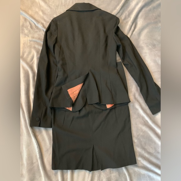 Gorgeous Black Skirt Suit SISLEY SZ 40 US SZ 4 🔥🔥🔥🔥 - Picture 4 of 16